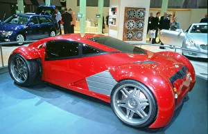 2002 Prints: 2002 Lexus electric concept car used in Minority Report film