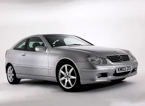 Benz Prints: 2003 Mercedes Benz C200k Coupe