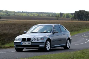 2004 Prints: 2004 BMW 318 Compact