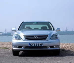 Lexus Prints: 2004 Lexus LS430