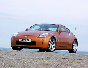 2 Seats Prints: 2004 Nissan 350Z