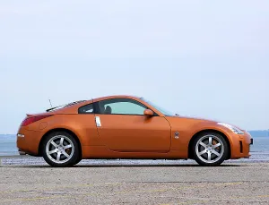 2004 Prints: 2004 Nissan 350Z