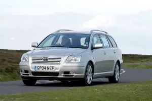 Toyota Prints: 2004 Toyota Avensis Estate