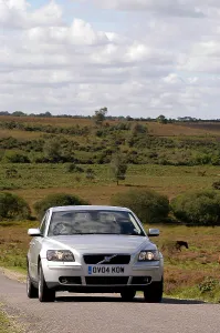 Cornering Prints: 2004 Volvo S40