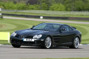 Cornering Prints: 2005 Mercedes Benz SLR McLaren