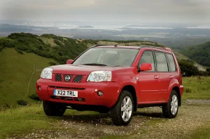 Rugged Prints: 2005 Nissan X-Trail 2.2dci