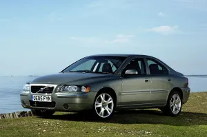 2005 Prints: 2005 Volvo S60