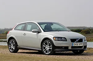 Front Three Quarters Prints: 2006 Volvo C30 D5 SE