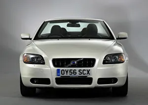 Pearlescent Prints: 2006 Volvo C70 Convertible