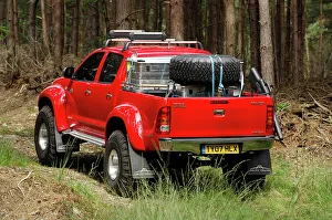 2007 Toyota HiLux Arctic Explorer