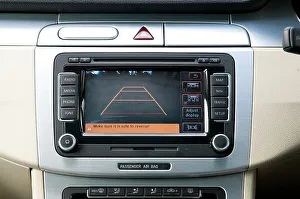 Volkswagen Prints: 2009 Volkswagen Passat CC Coupe reversing screen