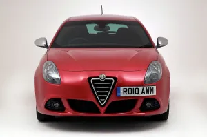 Alfa Romeo Prints: 2010 Alfa Romeo Giulietta 1750 Cloverleaf