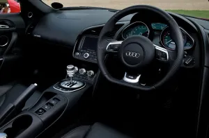 Audi Prints: 2010 Audi R8 Spider V10 dashboard