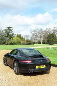 Gravel Drive Prints: 2011 Porsche 911 Carreras
