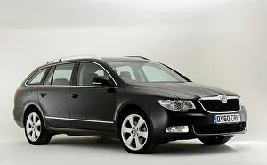 Skoda Prints: 2011 Skoda Superb Tsi