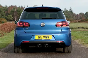 Volkswagen Prints: 2011 Vokswagen Golf R Tsi