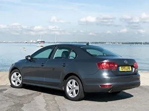 Rear Three Quarter Prints: 2011 Volkswagen Jetta SE 1.6 Tdi