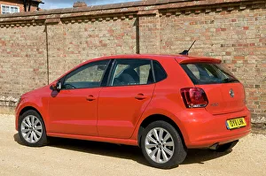 Brick Wall Prints: 2011 Volkswagen Polo SEL 1.2 Tsi