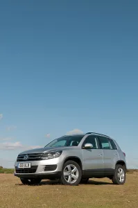 Four Wheel Drive Prints: 2011 Volkswagen Tiguans 2.0 Tdi