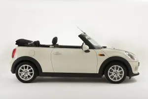 Cabriolet Gallery: 2017 Mini Cooper Convertible. Creator: Unknown