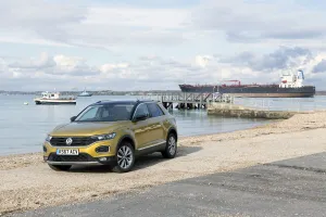 Volkswagen Prints: 2017 Volkswagen T-Roc. Creator: Unknown