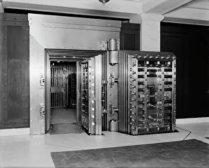 Facilities Prints: 25-ton door, safe deposit vault