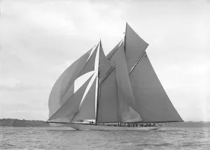 The 250 ton schooner Germania sails downwind under spinnaker, 1911 The 250 ton schooner Germania sails downwind under spinnaker, 1911
