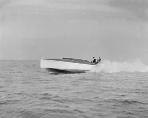 The 40 ft hydroplane Pioneer under way. Creator: Kirk & Sons of Cowes