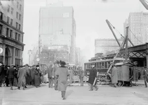 Roadworks Prints: 5th Ave. and Broadway, between c1910 and c1915. Creator: Bain News Service