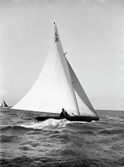 Yacht Collection: The 6 Metre Stella, 1914. Creator: Kirk & Sons of Cowes
