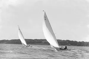 Sloop Prints: The 6-metre Wamba II and Lanka sailing on a reach, 1914. Creator: Kirk & Sons of Cowes
