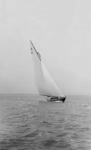 The 7 Metre sailing yacht Pinaster (K8), 1913. Creator: Kirk & Sons of Cowes