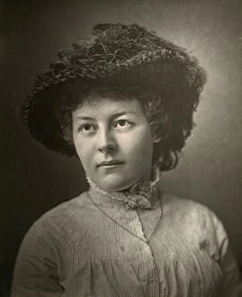 The London Stereoscopic Co Collection: Adela Measor, Irish actress, 1882. Artist: London Stereoscopic & Photographic Co