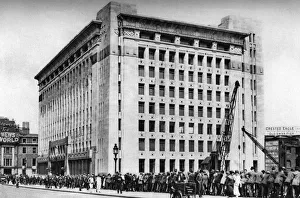 Edifice Prints: Adelaide House, London, 1926-1927. Artist: McLeish