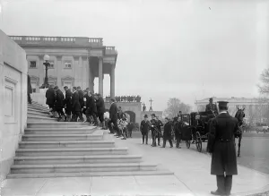 Us Capitol Prints: Admiral George Dewey, U.S.N. - Taking Coffin Into Capitol