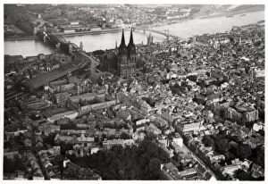 Images Dated 25th November 2009: Aerial view of Cologne, North Rhine-Westphalia, Germany, from a Zeppelin, c1931 (1933)