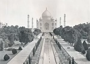 Plate Ltd Gallery: Agra. The Taj Mahal, c1920. Creator: Unknown