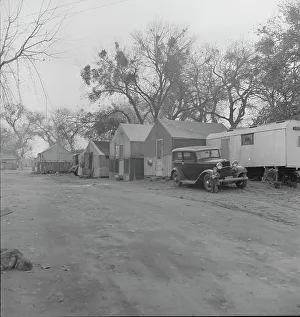 Puddles Prints: Agricultural laborers, winter quarters of migrants
