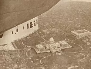 Air Travel Gallery: The US Airship Los Angeles in Flight over Washington, 1927