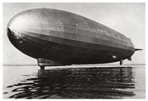 Air Travel Gallery: Airship LZ127 Graf Zeppelin landing on Lake Constance, Germany, 1933