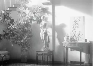 Hallway Prints: Alanson, Bertram, Mr. residence, between 1927 and 1942. Creator: Arnold Genthe