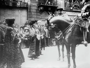 Temple Bar Prints: Aldermen Challenge King's Pursuivant at Temple Bar