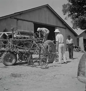 Repair Prints: Aldridge Plantation, Mississippi, 1937. Creator: Dorothea Lange
