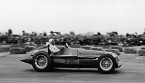 Northamptonshire Gallery: Alfa Romeo, Giuseppe Farina winner British Grand Prix at Silverstone 1950. Creator: Unknown