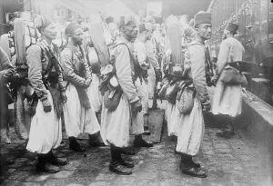 Algeria Prints: Algerian soldiers, between c1914 and c1915. Creator: Bain News Service