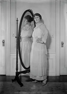 Gluck Alma Prints: Alma Gluck, between c1915 and c1920. Creator: Bain News Service