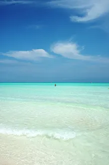 Archipelago Prints: The (almost pristine) beach at Cayo Santa Maria