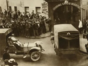 Ambulance Driver Prints: Ambulances carrying wounded... into Charing Cross Hospital, London, 1914, (1935)