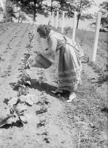 Amelita Galli-Curci, between c1915 and c1920. Creator: Bain News Service