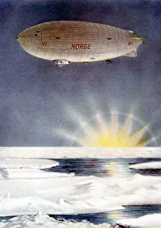 Arctic Ocean Gallery: Amundsens airship, the Norge, over the North Pole, 1926